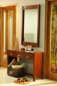 RJLR 04 console cabinet and RJLR 05 mirror